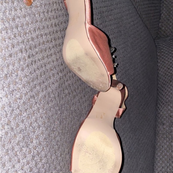 Pink heels - Picture 4 of 4